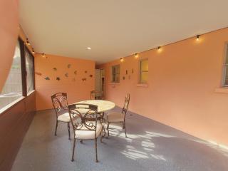 Newly renovated cozy and modern 2 bed. appartment - 5
