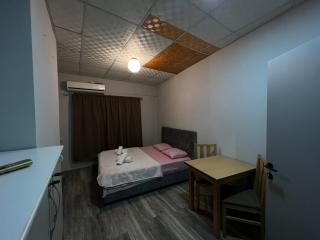 The Rooftop Hostel - Shkodër - 8