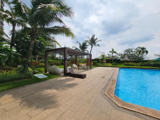 Apartement Sky House BSD TL19D By LiviRooms - Cilandak - 9