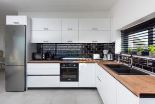 Aquarama Pool Apartments - 2