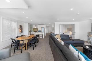 Beacon Lakeside Luxury 908 - 2 Bedroom - Queenstown - 5