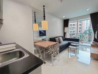 Pool View Nicecool One Bedroom With 2 Large Beds - Jomtien Beach - 0