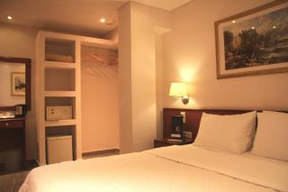 Piraeus City Hotel - 9