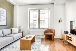 UWS 1br w elevator doorman gym nr Central Park NYC-1006 - New York - 0