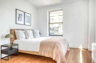 UWS 1br w elevator doorman gym nr Central Park NYC-1006 - New York - 3