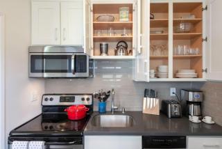 Brentwood Studio w Gym Pool nr UCLA San Vicente LAX-60 - 6