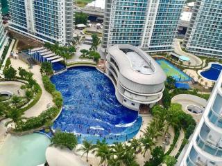PENTHOUSE at Maldives, Azure with 2 Rooms for 6 - Manila - 9