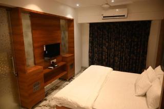 HOTEL PRIME SQUARE - 3