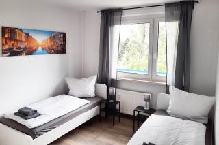 Top Monteurwohnungen Halle, Einzelbetten, Küche, Nähe Leuna & Schkeuditz - Nietleben - 0