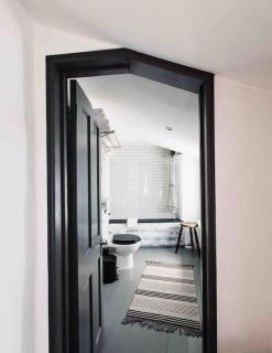 The Old Stores, Luxury beach side selfcatered holiday cottage above the beach - 7