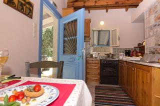 Drakos Vacation Houses - 2