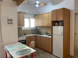 Aphrodite-Recently Renovated Modern Apartment - Athene - 2