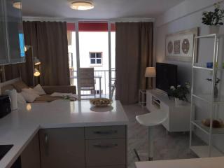 Near beach 2-Bed Apartment in Centrum Fuengirola - Fuengirola - 2