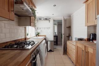 Charming & Beautiful 2 bed flat in Zone 1 - 5
