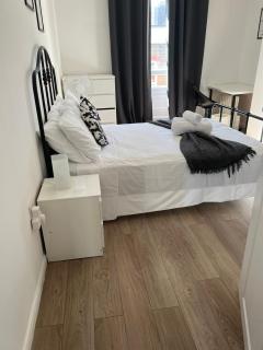 Fully equipped 2 bed flat on Old Compton St! - London - 5