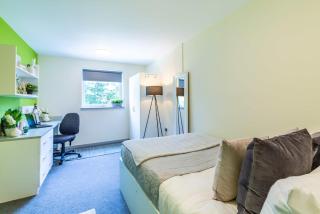 Ensuite Bedrooms with Shared Kitchen and Studios at Marshall Court in Newcastle - 1