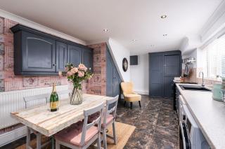 The Laurel Cottage - 7