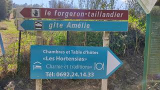 Chambres et Table d'hôte Les Hortensias - 8