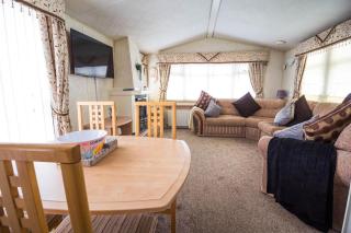 8 Berth Caravan With Wifi And Decking In Lincs Ref 78003P - 5