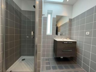 Charmant T2 climatisé dans monument historique à Rochefort, proche centre-ville - FR-1-246B-14 - 7