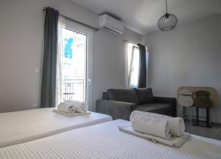 LA CASA DE PROFESOR 3 - 7