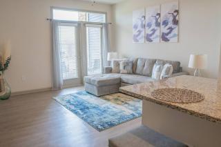 Modern and Spacious King Size Retreat - Concord - 8