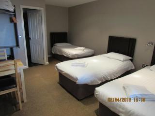 The Royal Clarence Hotel (on the Seafront) - Burnham on Sea - 3