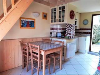 Charmante Maison avec Piscine, Tennis, Proche Mer - Idéal Famille - FR-1-392-140 - 2