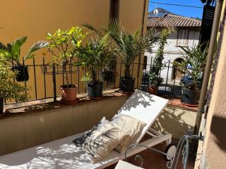Terrazza Giuliana, charming Tuscan townhouse with sunlit terrace - 1