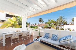 Apartment, front line beach, in Las Arenas, Bahía de Marbella - Marbella - 2