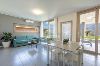 Bellagio Village - Holiday Apartments by the Lake - Seasonal Warm Pool and Sauna - 9