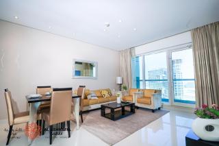 Alashrafia Saray - Spectacular 2BR in Canal Views - Dubai - 3