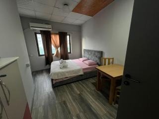 The Rooftop Hostel - Shkodër - 3
