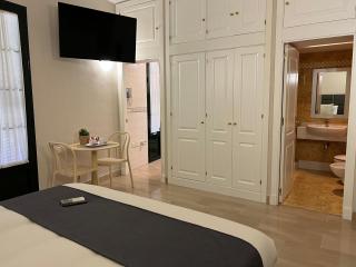 Elegant Suite - Seville - 7