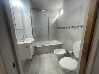 Departamento por día para 4 personas con cochera cubierta en Bahía Blanca - 1