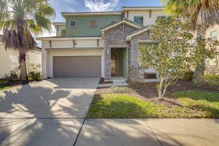 #371-Stunning 6 bed with modern decor, south facing pool and spa overlooking water - 7