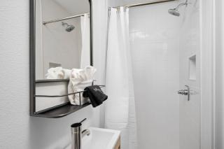 Inn at Rockaway Beach Unit 1 - Rockaway Beach - 5