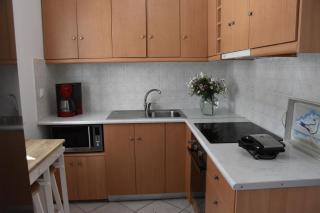 Spacious veranda, house for 3, in the village. - Kamari - 2