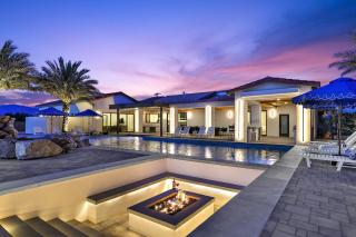 Chateau Giraffe, a Unique Luxurious Estate - Bermuda Dunes - 6