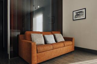 SIRTAJ – Beverly Hills - 2