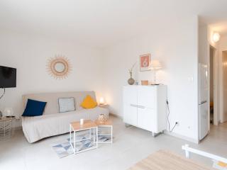 Pavillon lumineux avec terrasse, à 1 km de la plage – 2 pièces, 1 chambre, barbecue, Wi-Fi - FR-1-409A-3 - Gruissan - 9