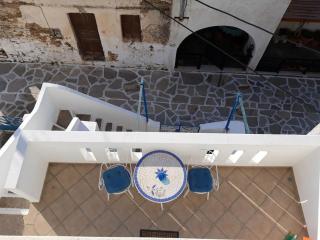 Blue House - Kóronos - 0