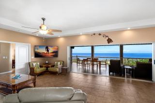 Kailua-Kona Exceptional Oceanview Home - Heated Oasis Pool & Stunning Ocean View - Kailua-Kona - 2