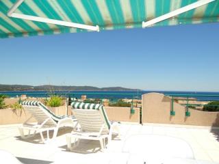 Superbe villa avec immense terrasse et vue sur mer, à 200m des plages - 2 chambres climatisées - FR-1-100-172 - Cavalaire-sur-Mer - 8