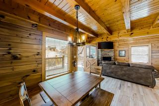 Jolene Jolene - Pigeon Forge - 4