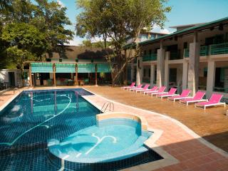 Nomads Ao Nang Party Hostel 18-35 Years Old Only - 0