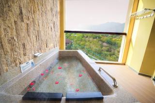 Regal Palace Resort & Spa - 2