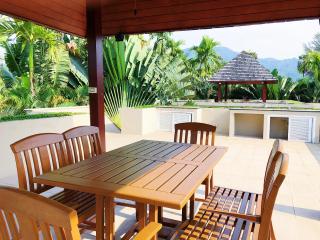 Luxe 2br Pool Villa walk to Bangtao Beach - Ban Thalat Choeng Thale - 1
