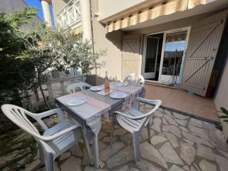 Studio Économique avec Piscine, Terrasse et Parking à Valras-Plage, à 500m de la Plage - FR-1-701-56 - Valras-Plage - 9