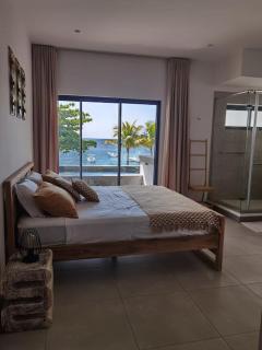 La Mivoie pieds dans l'eau - 2